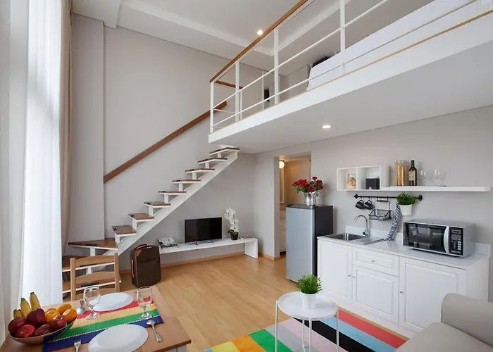 Premier Loft