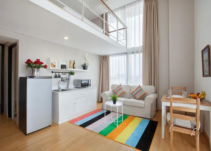 Premier Loft