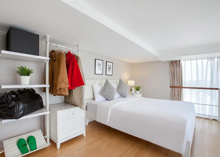 Premier Loft